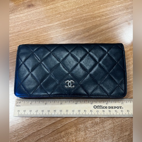 Chanel long lambskin wallet - Picture 12 of 14